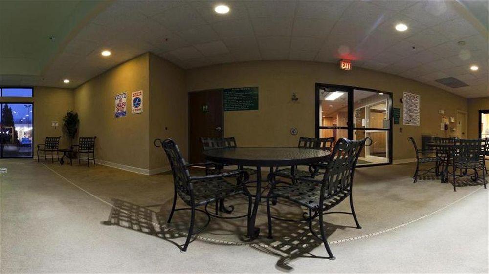 Holiday Inn Express Hotel Germantown - Northwest Milwaukee, An Ihg Hotel Ngoại thất bức ảnh