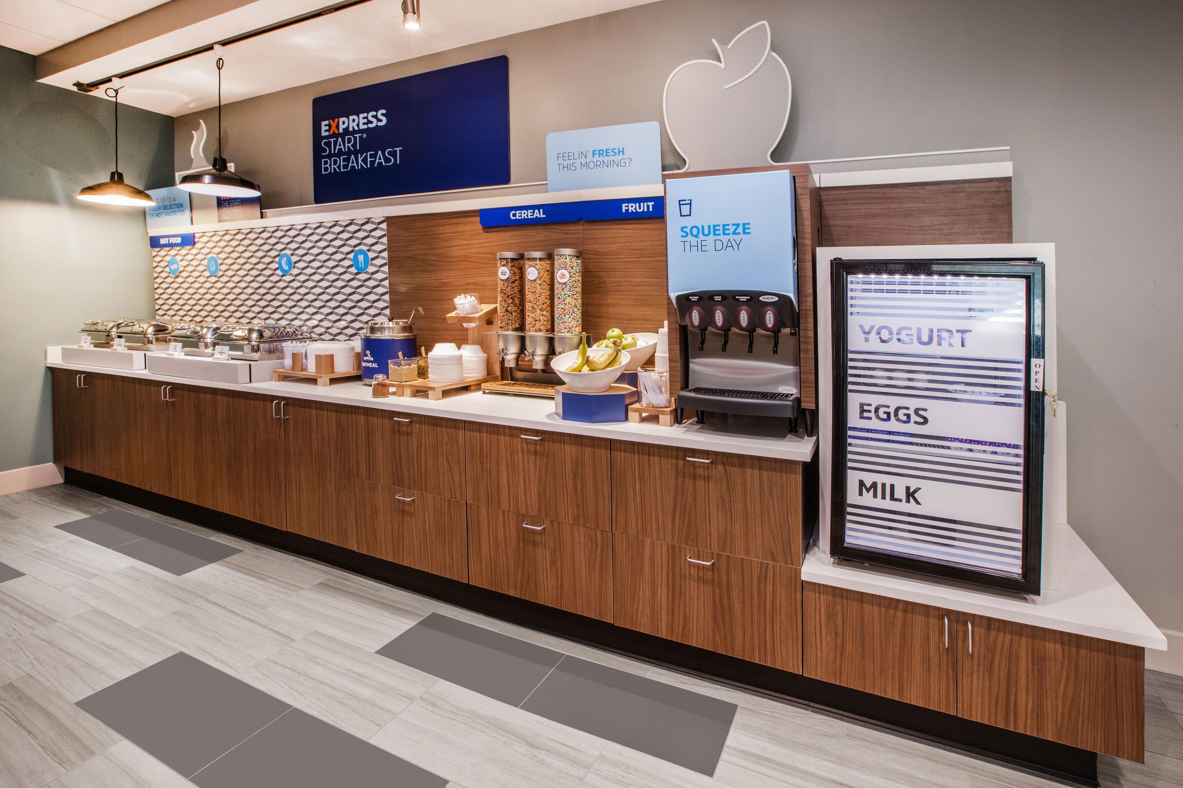 Holiday Inn Express Hotel Germantown - Northwest Milwaukee, An Ihg Hotel Ngoại thất bức ảnh
