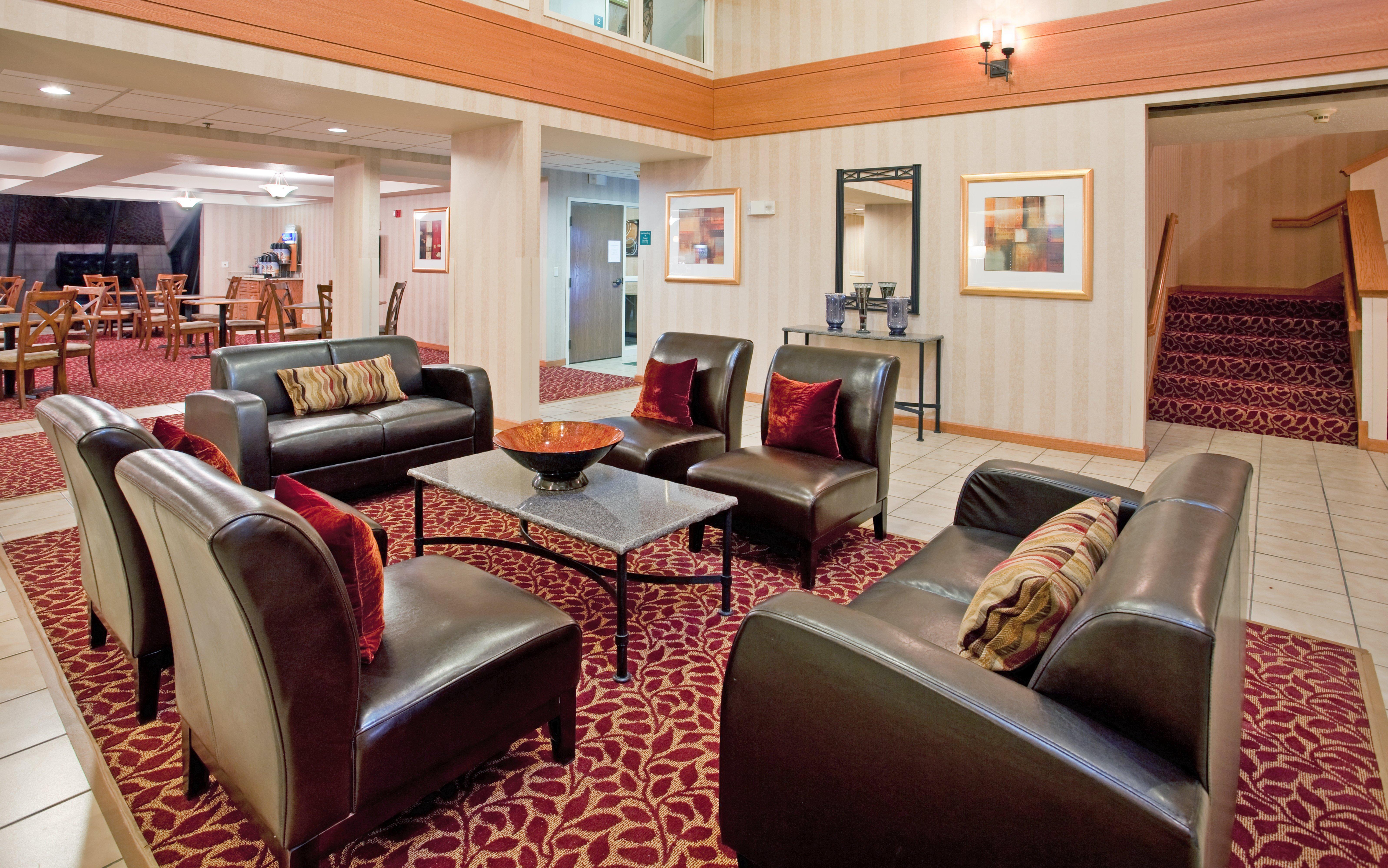 Holiday Inn Express Hotel Germantown - Northwest Milwaukee, An Ihg Hotel Ngoại thất bức ảnh